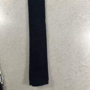 Black Hugo Boss knit tie